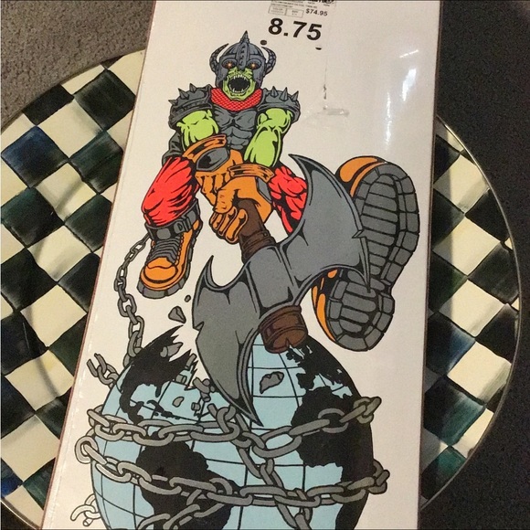 New in plastic Skate Board bought at Zummies - Picture 5 of 9